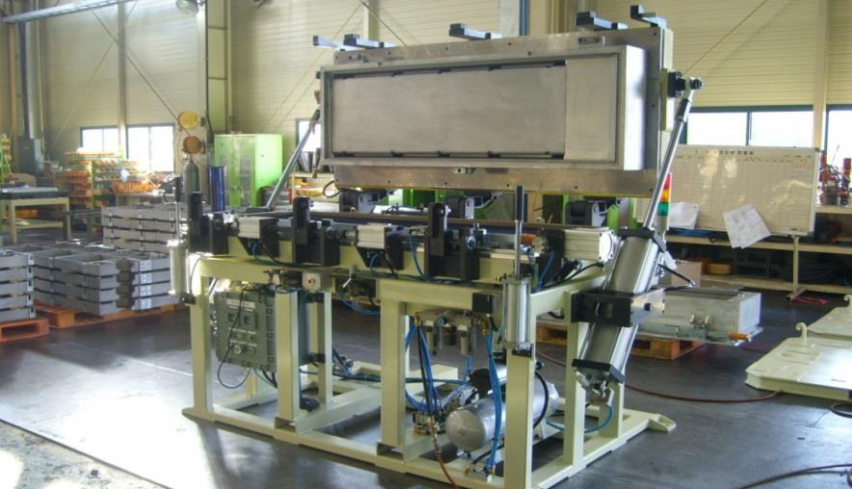Door PU Fixture, air cylinder open